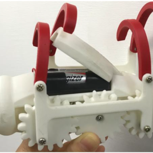 1.量測工具:游標卡尺、分厘卡、...等。
2.繪圖工具:SolidWork、AutoCAD。
3.使用UltimakerCura軟體完成3D建模,然後進行3D列印。
4.利用簡單的機構組合,達到可以讓機器人爬繩的功能。
5.希望將來能在兩地運輸不便的地方,方便做到快速運輸物資到災區及野外救援。
6.從量測、電腦繪圖到3D建模,更熟練繪圖軟體的操作和指令,以及3D列印的功能。